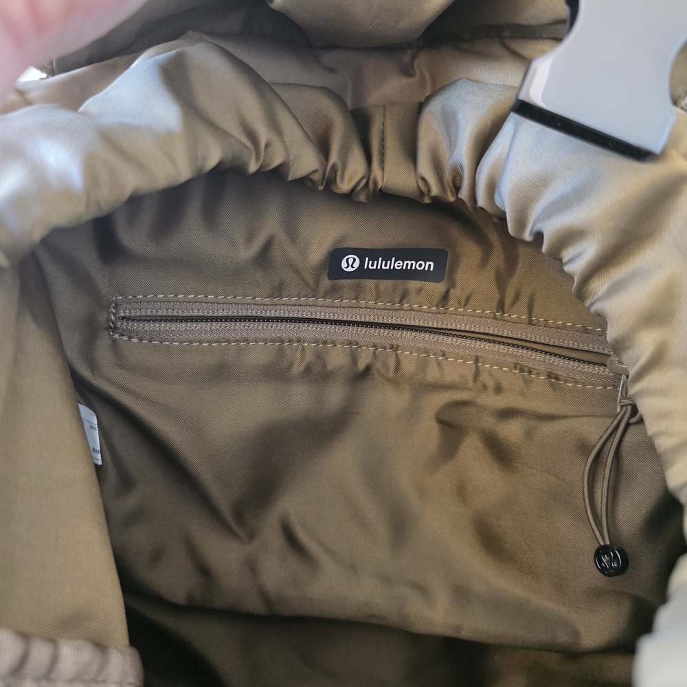 lululemon athletica Olive Backpack - Picture 4 of 4